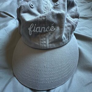 Fiancé womens hat